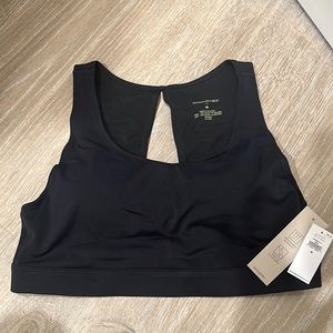 Banana Republic Women’s Sports Bra Size M NWT